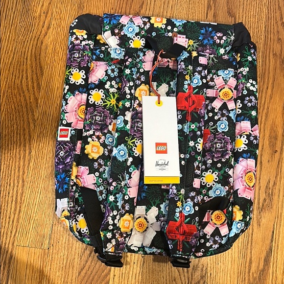 Herschel x LEGO Limited Edition 17L small backpack - Picture 4 of 4